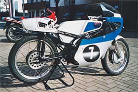 MZ-RE125ccm_06.jpg