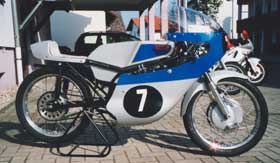 MZ-RE125ccm_07.jpg