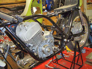 Kawasaki--H-1-R-ist-da-046.jpg (319683 Byte)