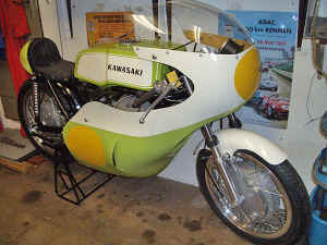 Kawasaki--H-1-R-ist-da-066.jpg (239850 Byte)