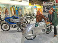 mz-sinsh-12.jpg (102008 Byte)