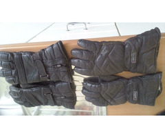 2 paar Handschuhe für die kältere jahreszeit