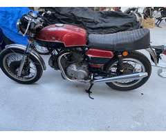 Ducati 750 GT in Teilen zu verkaufen