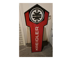 Kreidler draussen Schild