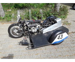 BMW Kneeler