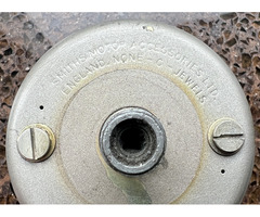 Original SMITHS rev counter complete with holder. - 5