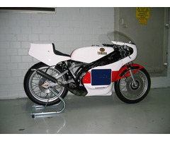 Yamaha TZ 350 F  im Neuzustand