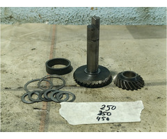 Ducati Single Unterer Kegelradsatz.250 350