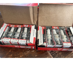 CHAMPION RACING SPARKPLUGS - 2