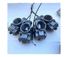 4 4 38mm mikuni carbs.