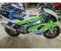 KAWASAKI ZXR 750R