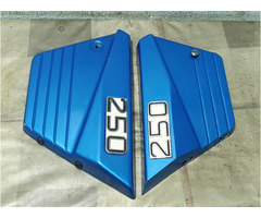 Ducati single 250 Estrada side covers