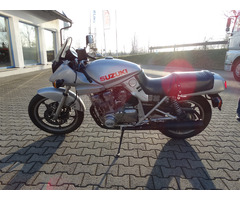 Suzuki GSX 750 Katana