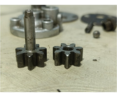 Oil pump Ducati narrow case 125 160 175 200 250. - 2