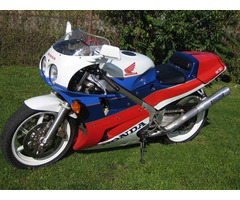 1990 - Honda VFR750R