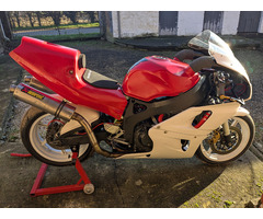 Honda CBR900 SC33 Race-Track Bike - 2