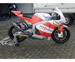 Kalex Moto2 Kiefer Racing 2011 Stefan Bradl - 2