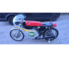 Honda RC174 Luici Taveri - 5