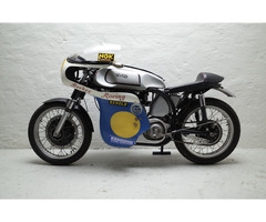 c. 1955 Norton Manc SOHC Longstroke. Full race fairing, ready for race or parade. - 4