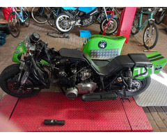 Renngespann Kawasaki Kneeler KZ750 E - 4