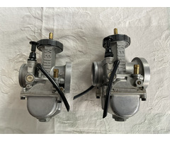 Honda 250 RS    2x Keihin Flachschieber Vergaser