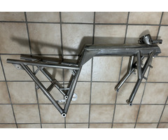 Rau Suzuki mit Yoshimura 850 Motor