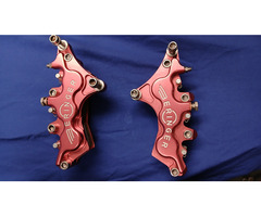 Behringer 6-Kolben Bremszangen