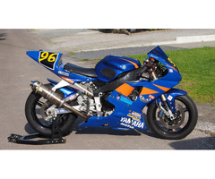 Yamaha R1 SBK  model 1999