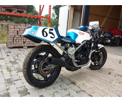 Honda Racer VF 500 F mit 2'ter als Teileträger dazu