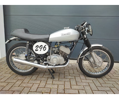 Benelli Rennmaschine