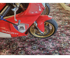 DUCATI 888 RACE BIKE - 2