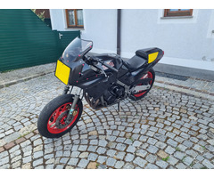 Yamaha FZ 750 - 2