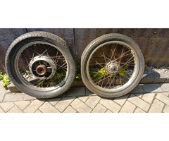Honda CB 550 / 750 Four Felgen Speichenfelgen 1,85x19 + 2,15x18