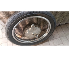 Suzuki GT 380 Vorderrad Trommelbremse 1,60x19 Hinterrad 1,85x18 - 5
