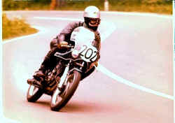 http://www.classic-motorrad.de/db/Eberhard-Jaster/zotzenbach.jpg (40925 Byte)