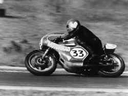 http://www.classic-motorrad.de/db/FJS/Bilder/FJS-racehistorie10.jpg (61287 Byte)