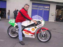 http://www.classic-motorrad.de/db/FJS/Bilder/oschersleben04-017.jpg (76833 Byte)