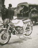 http://www.classic-motorrad.de/db/Happel/DKW-1954-Behrends.jpg (25253 Byte)