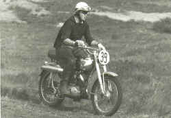 http://www.classic-motorrad.de/db/Happel/Happel-Maico-1957-Laegerdorf.jpg (96843 Byte)