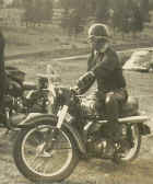 http://www.classic-motorrad.de/db/Happel/Happel-Rabeneick-250-1955.jpg (26734 Byte)