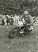 http://www.classic-motorrad.de/db/Hiller-Ernst/ernst-hiller-duerkopp.jpg (36632 Byte)