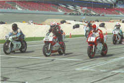 http://www.classic-motorrad.de/db/Hoffmann/Daytona-1999-250-1Pl.jpg (24744 Byte)