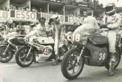 http://www.classic-motorrad.de/db/Hoffmann/n-fotos/Hoffmann-Spa-77.jpg (45610 Byte)