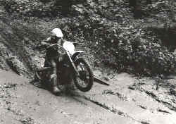 01.KTM175.1974.jpg (207365 Byte)