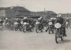 1962-sondergeld-bremerhaven-start.jpg (92083 Byte)