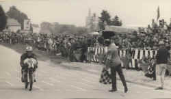 1971-sondergeld-jicin-maico-start.jpg (65777 Byte)