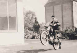erstes-wheelie.jpg (34359 Byte)