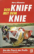 1996-der-kniff-mit-dem-knie.jpg (220109 Byte)