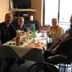 Die Sardinien Crew 2009 bei einer Mittagspause in Seui.....