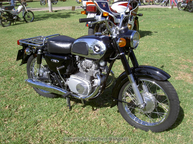 Honda CD175
